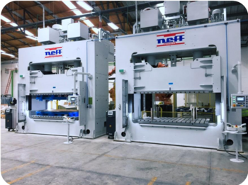 NEFF Pressen 4.0 Materialien: Produktionsanlage Leichtbauteile Interieur